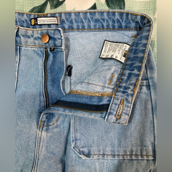 ❌ SOLD❌ Cargo denim for women - Picture 5 of 7